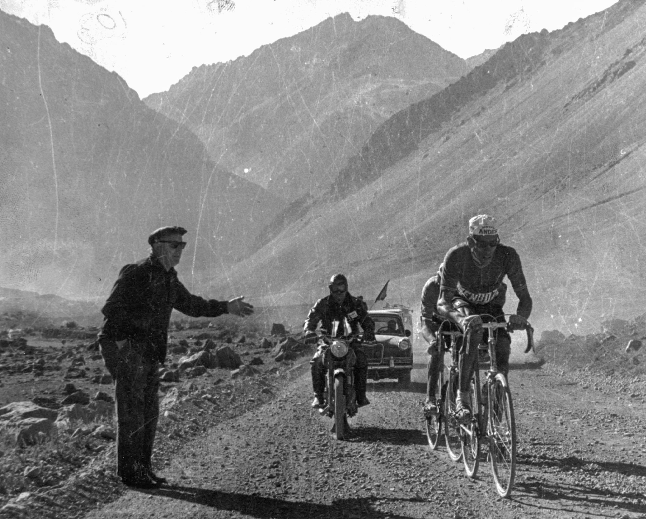 El "Negro" durante el IV Cruce de Los Andes en 1972.