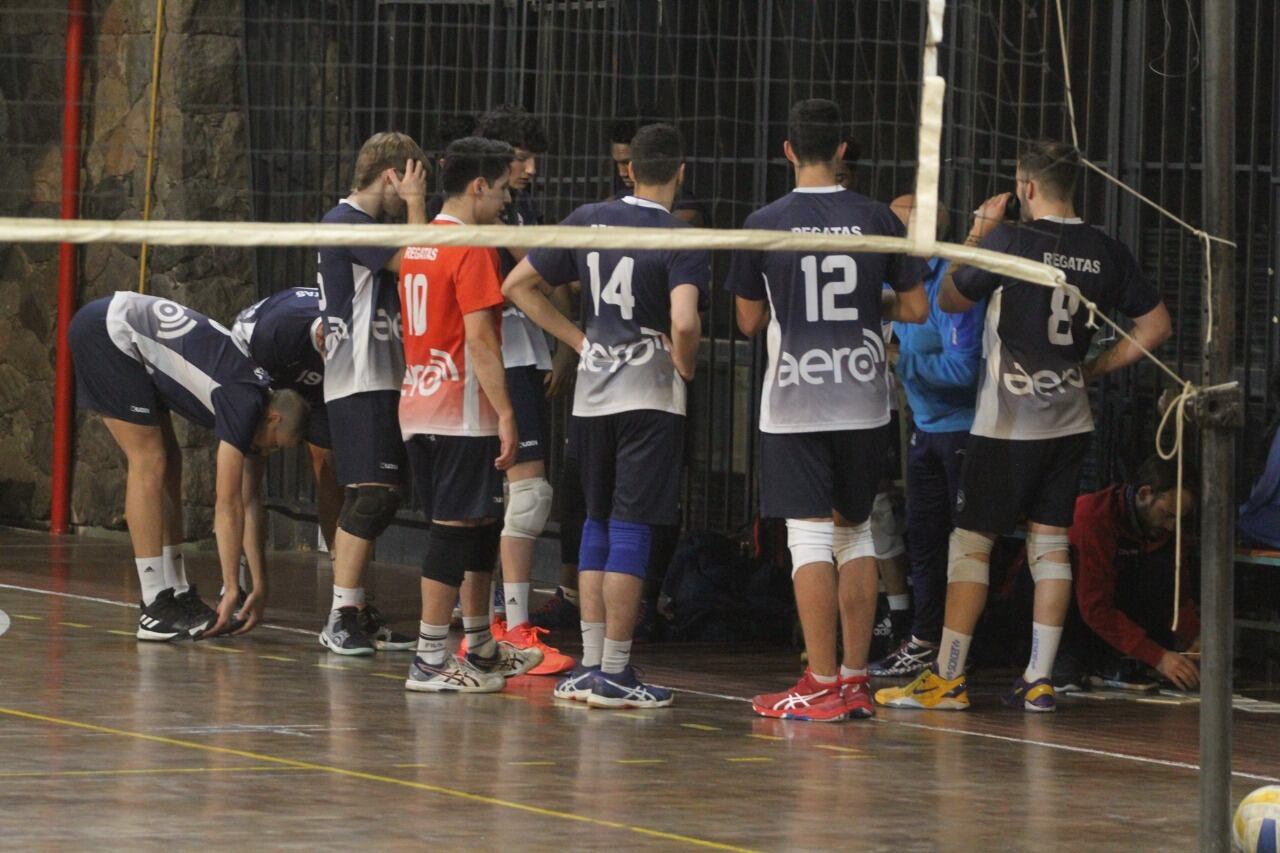 El plantel del Club Mendoza de Regatas masculino. / Gentileza.