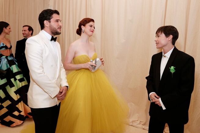 Eliot Page estuvo en la alfombra roja de la MET gala