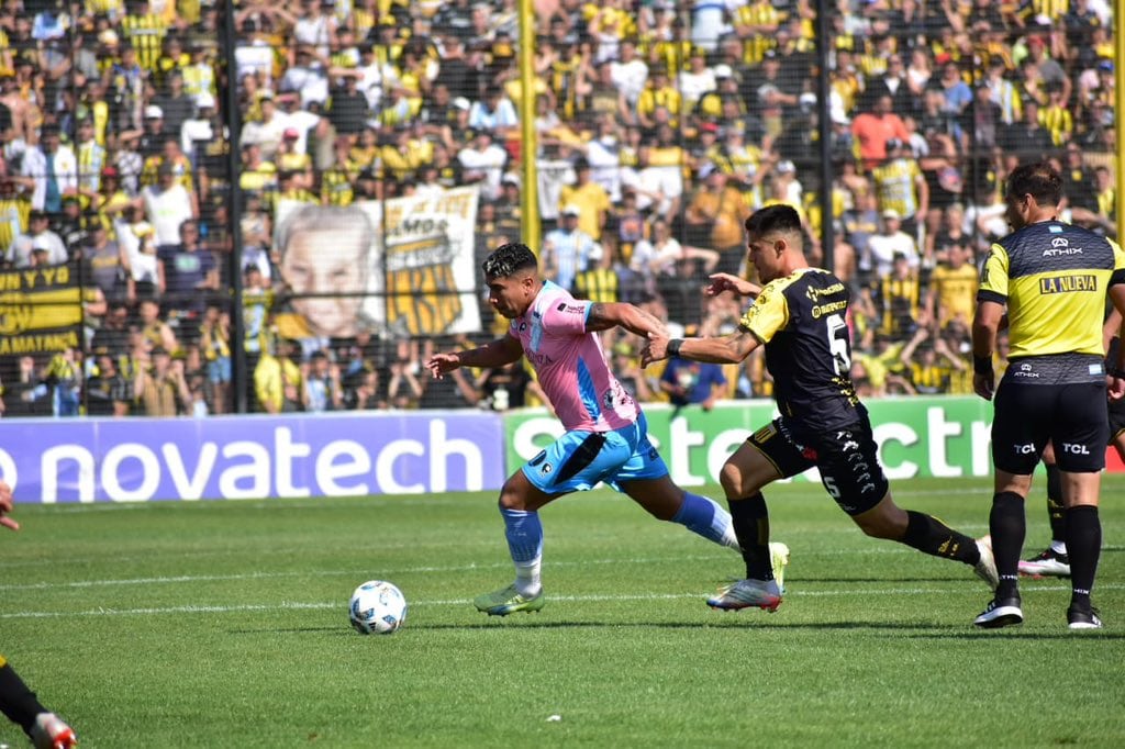 Almirante Brown le ganó a Temperley y se clasificó a la final por el ascenso.