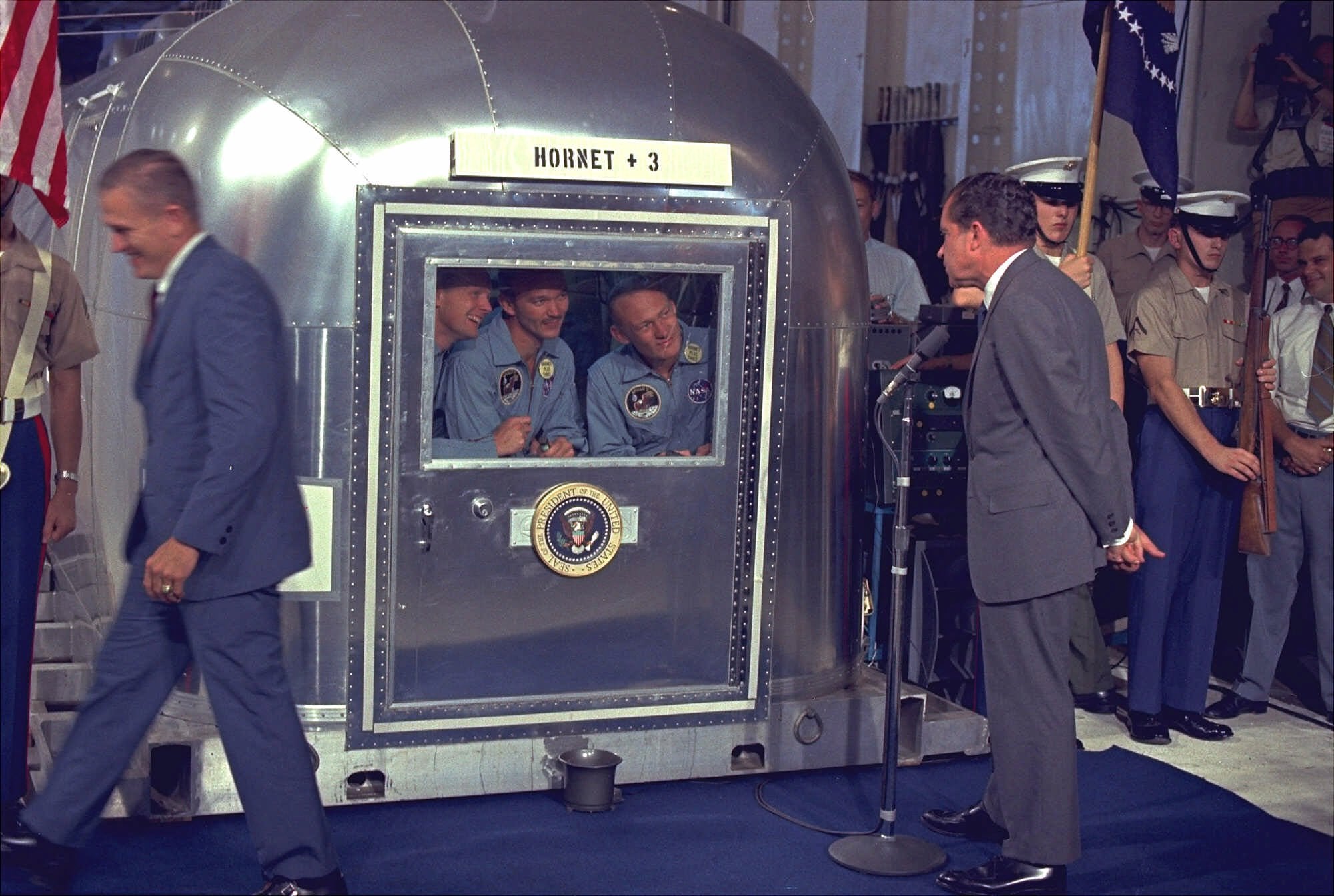 Michael Collins, Neil Armstrong y Buzz Aldrin se convirtieron en los primeros hombres en caminar sobre la Luna - AP