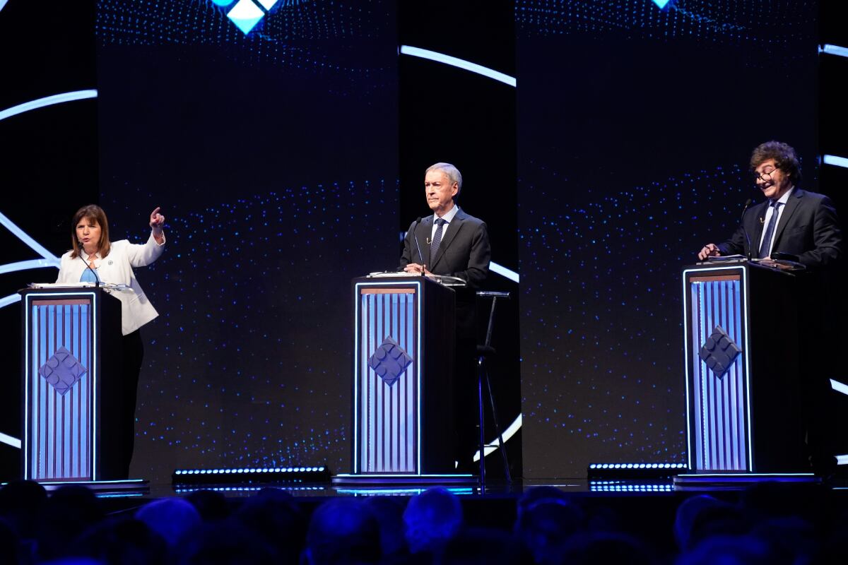 Debate 2023: Patricia Bullrich, Juan Schiaretti y Javier Milei. (Clarín)