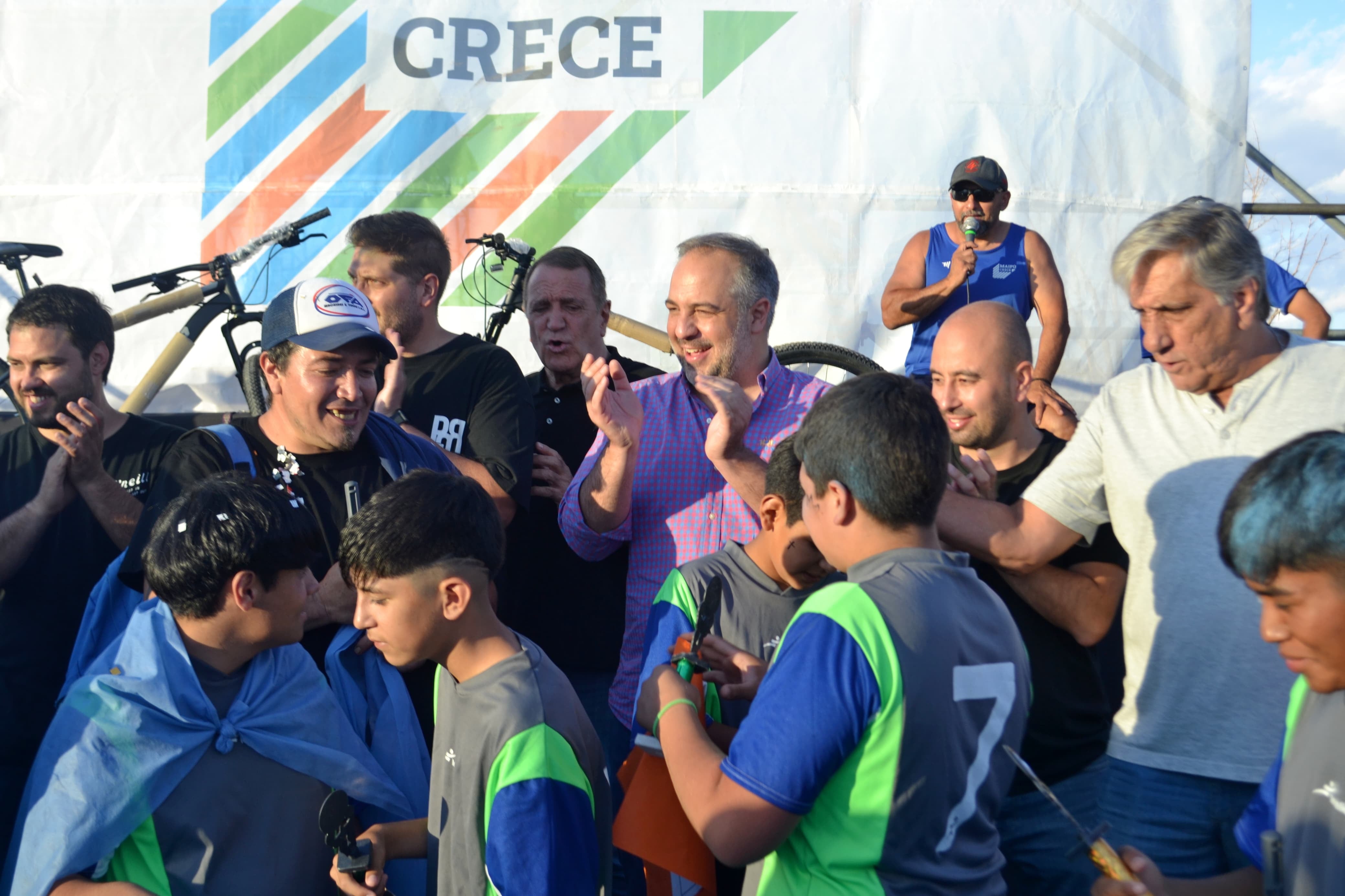 Maipú celebra el cierre de un año a puro deporte con las escuelitas de fútbol