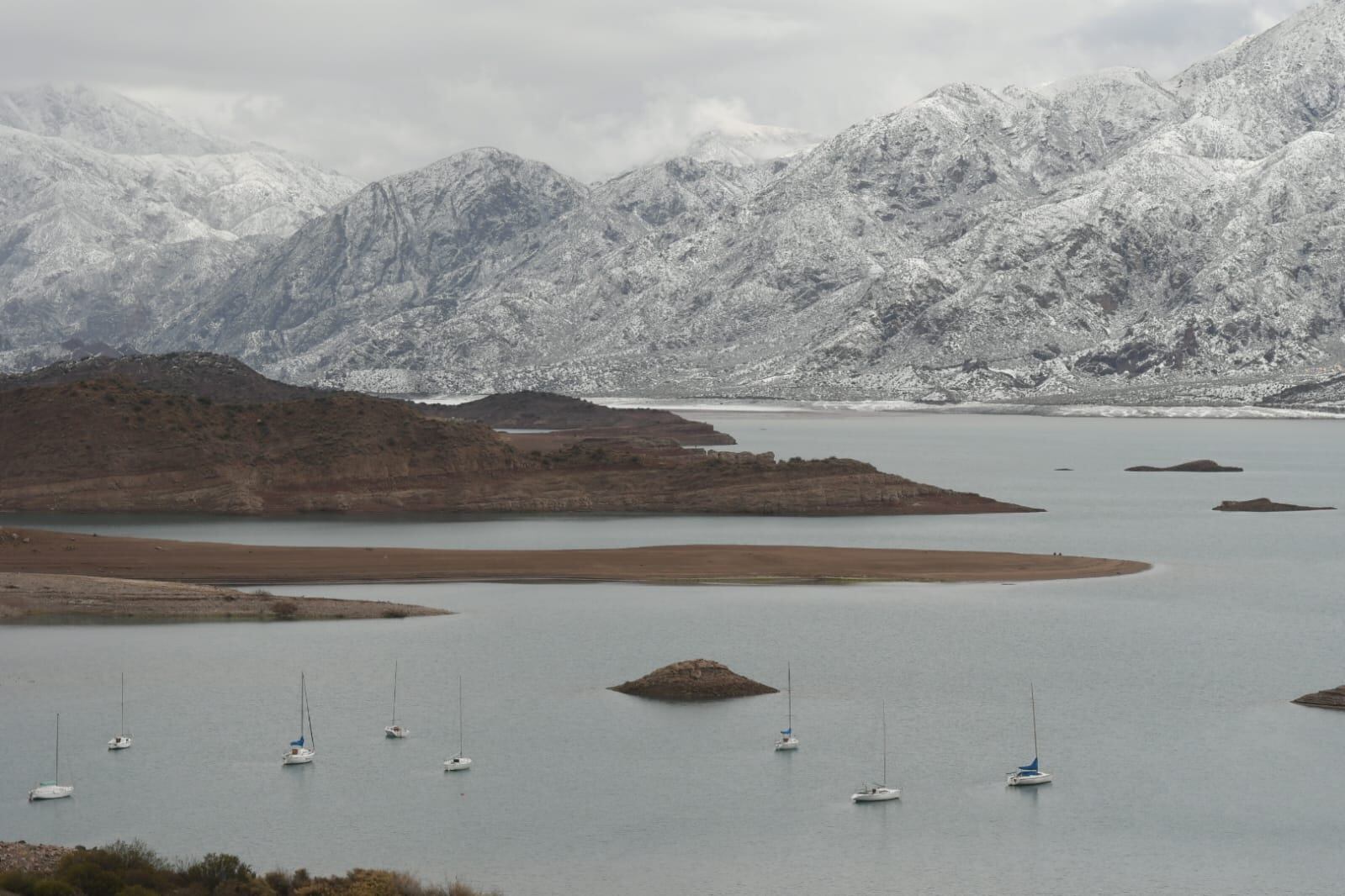 Primavera con nieve: las postales inesperadas en Potrerillos Foto: Igancio Blanco