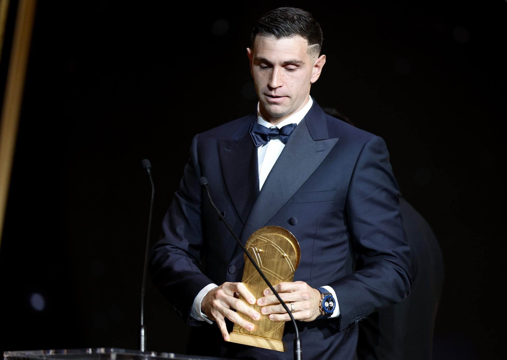 El arquero argentino fue blanco del hostigamiento en Francia, cada vez que asistió a la ceremonia de los premios del Balón de Oro. /Foto: EFE