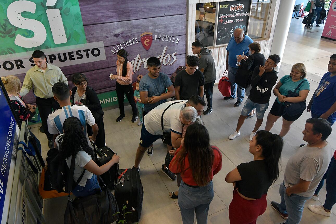 Vacaciones: Qué hacer si la empresa de colectivos pierde el equipaje y de cuánto es la indemnización. Foto: Orando Pelichotti / Los Andes (Imagen ilustrativa)