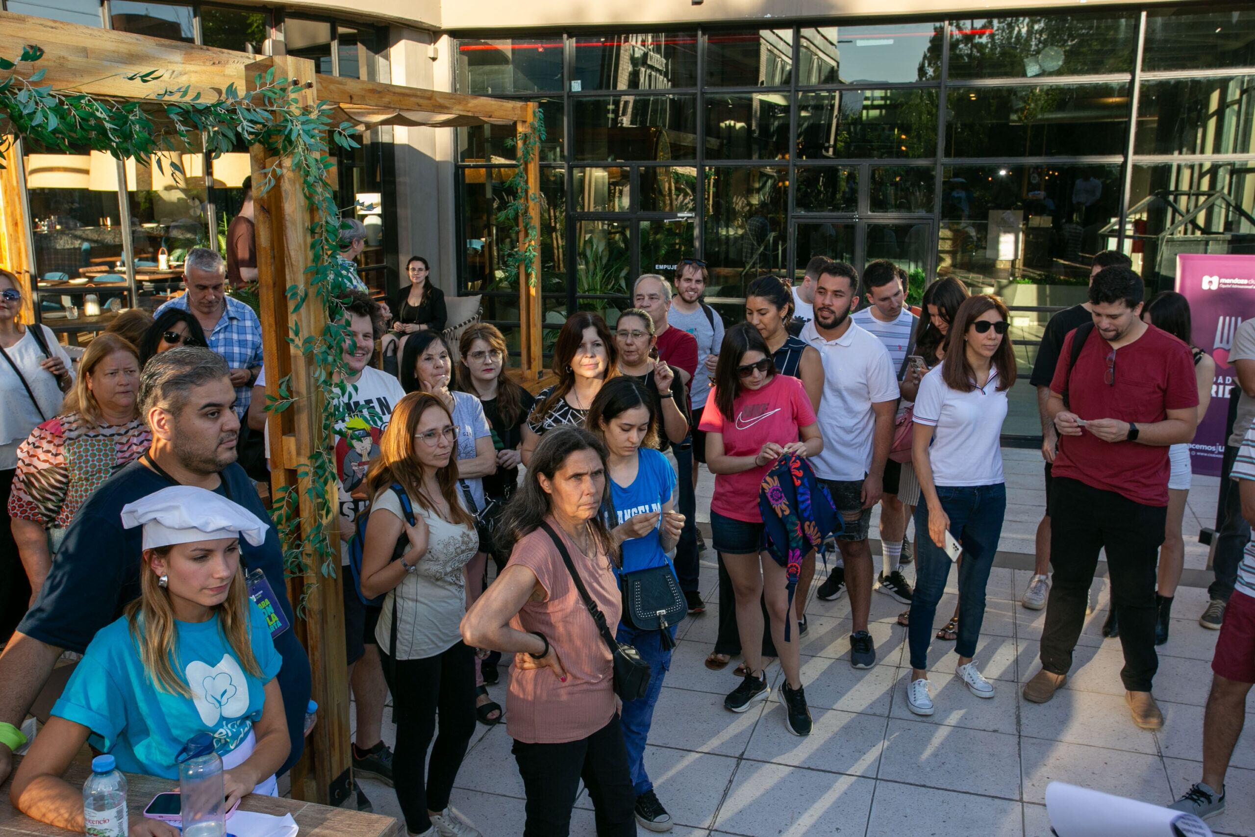 La Ciudad vivió una nueva Maratón a la Carta en Mercado Moreno