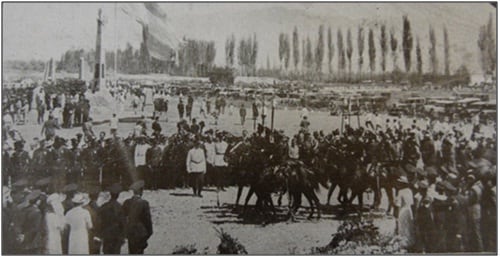 Inhumación de los restos del Gral. Espejo en el Campo Histórico El Plumerillo. Fuente: La Quincena Social, febrero y marzo de 1935, s/d.