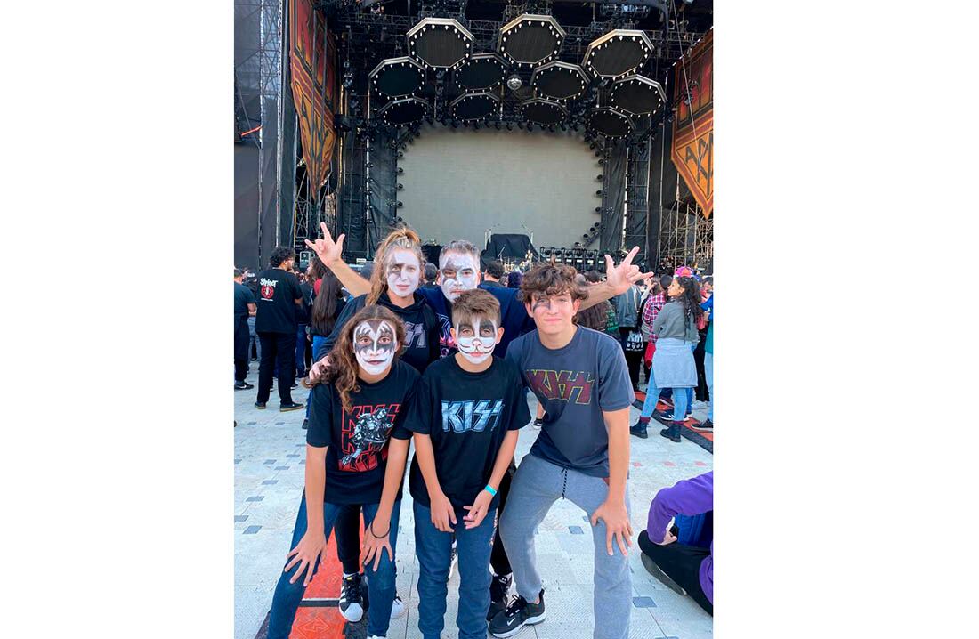 Familia Durán, en la previa del show de Kiss en Buenos Aires.