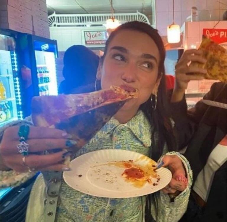 Dua Lipa tiene debilidad por una comida en particular y no es nada sofisticada