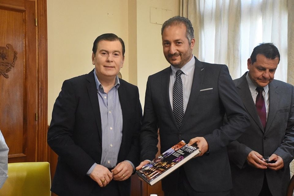 Ibrahim Khalifa con el gobernador de Santiago del Estero, gerardo Zamora. El egipcio también tenía intenciones de emprender e invertir en esa provincia.