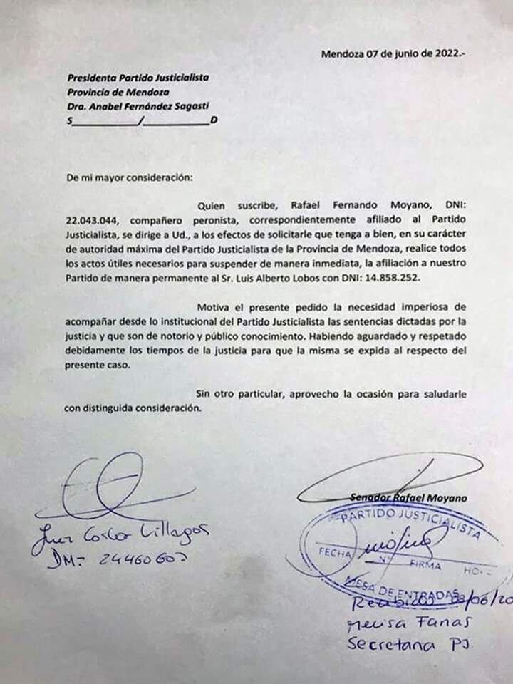 El senador Rafael Moyano pidió a la cúpula del PJ que suspenda la afiliación de Luis Lobos.