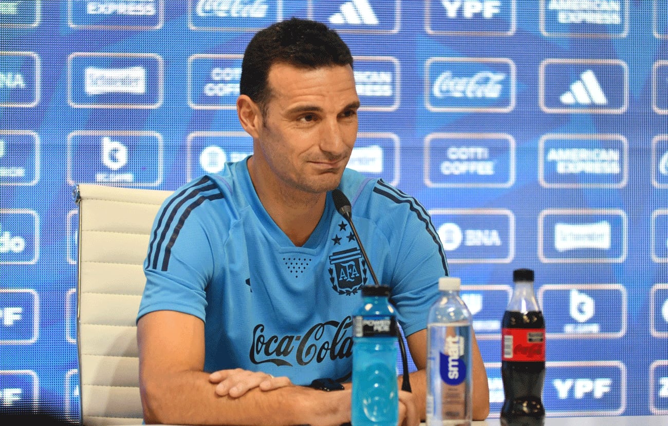 Scaloni sorprendió a todos al poner en duda su continuidad en la Selección Argentina. (@Argentina)