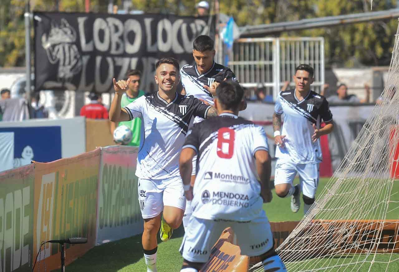 Gimnasia venció a Colón hace unas fechas atrás y mostró una producción colectiva que invita a creer. Foto: José Gutierrez / Los Andes