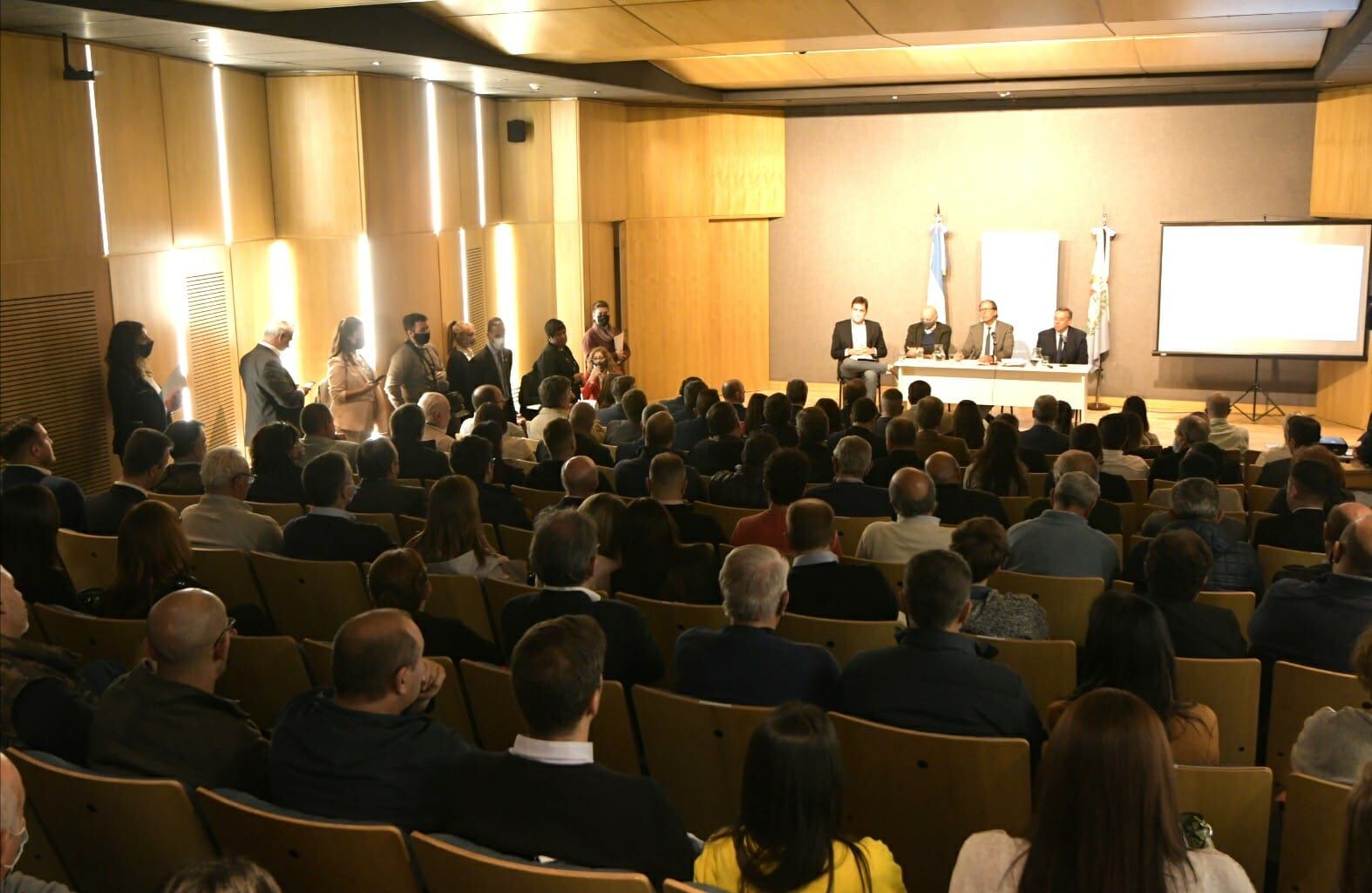 Sergio Marinelli participó de la Audiencia Pública para seguir al frente de Irrigación. Orlando Pelichotti / Los Andes