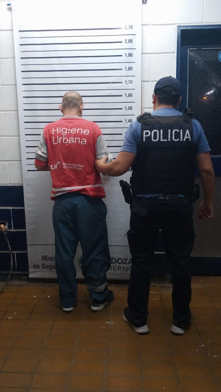 Uno de los detenidos por el crimen del agencierio sureño. Ministerio de Seguridad.