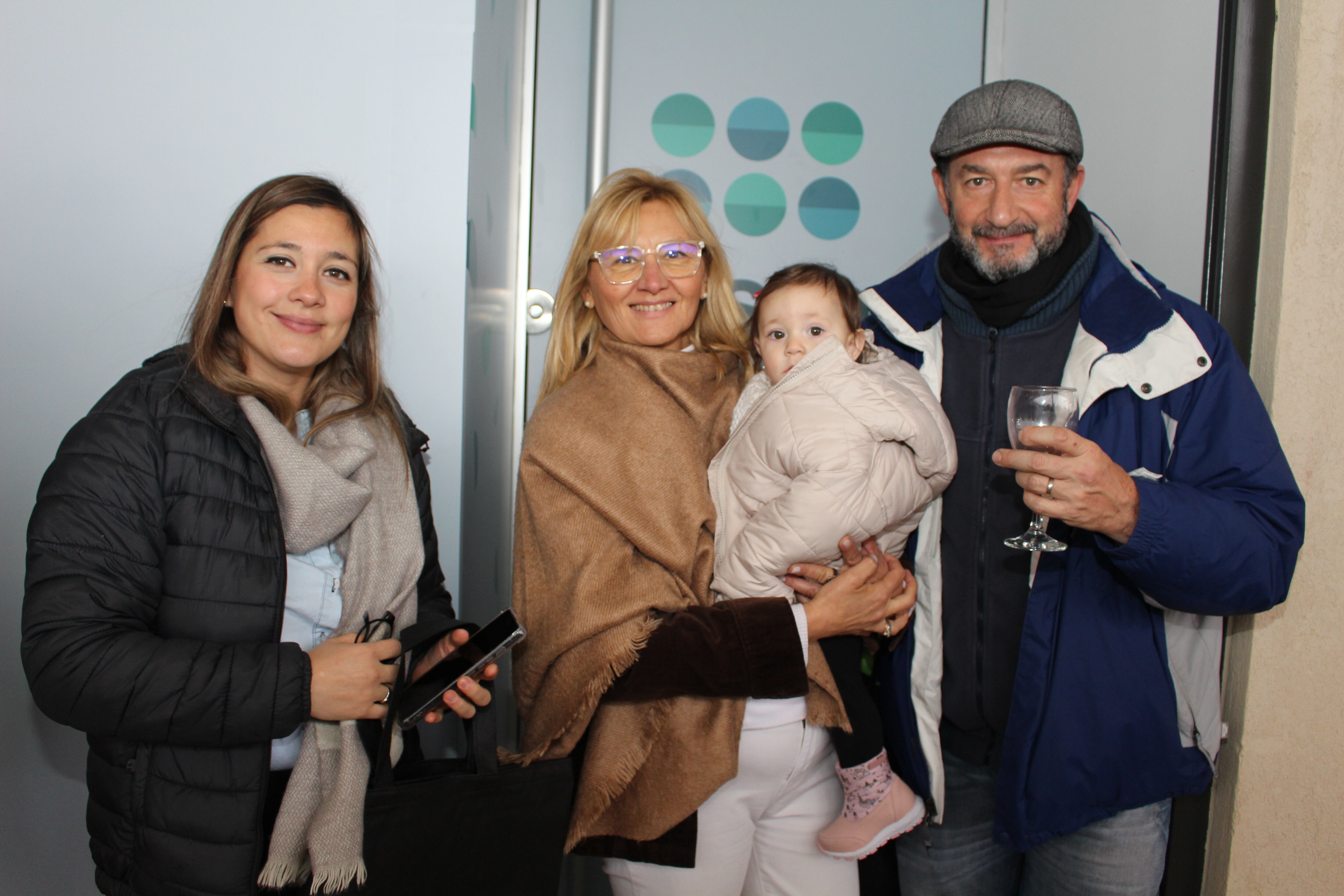 Emilia Laverriere, Carina Giuliano, Miguel Ángel Berrino y Pipi.