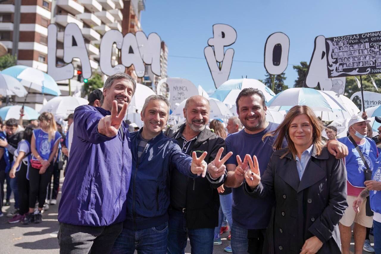 Andrés "Cuervo" Larroque junto a Máximo Kirchner. (La Voz)