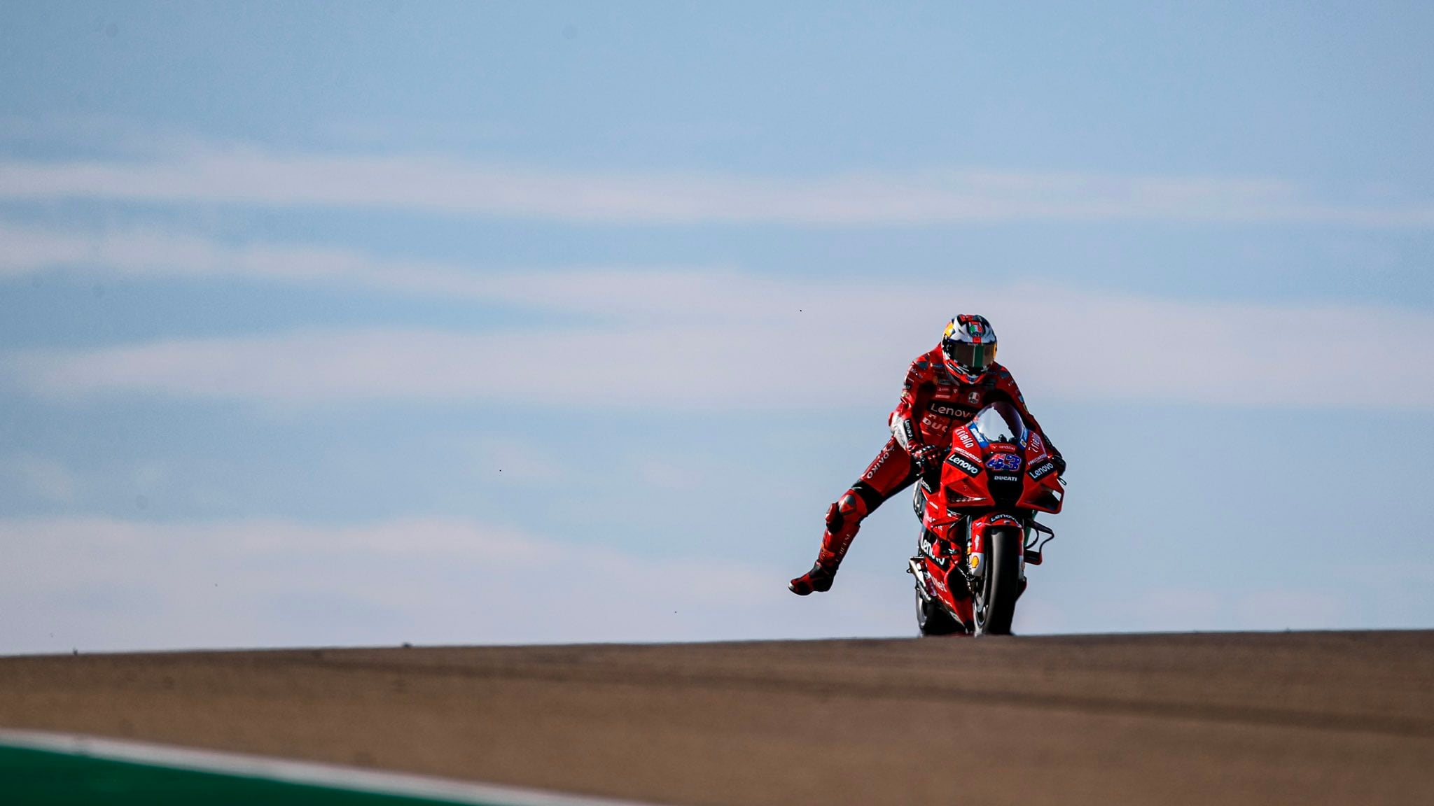 MotoGP: Miller cerró el viernes adelante en Aragón