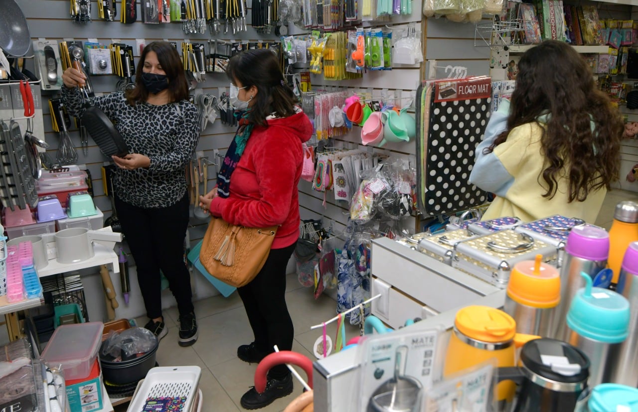  Muchos aún eligen usarlo en lugares cerrados.
Foto: Orlando Pelichotti / Los Andes