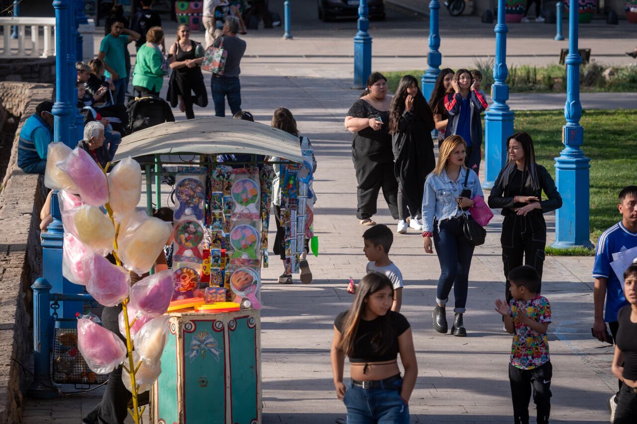 Primavera 2024: Más de 2.200 policías, controles y dos municipios que reprogramaron festejos por el Zonda. Foto: Ignacio Blanco / Los Andes (Archivo)

