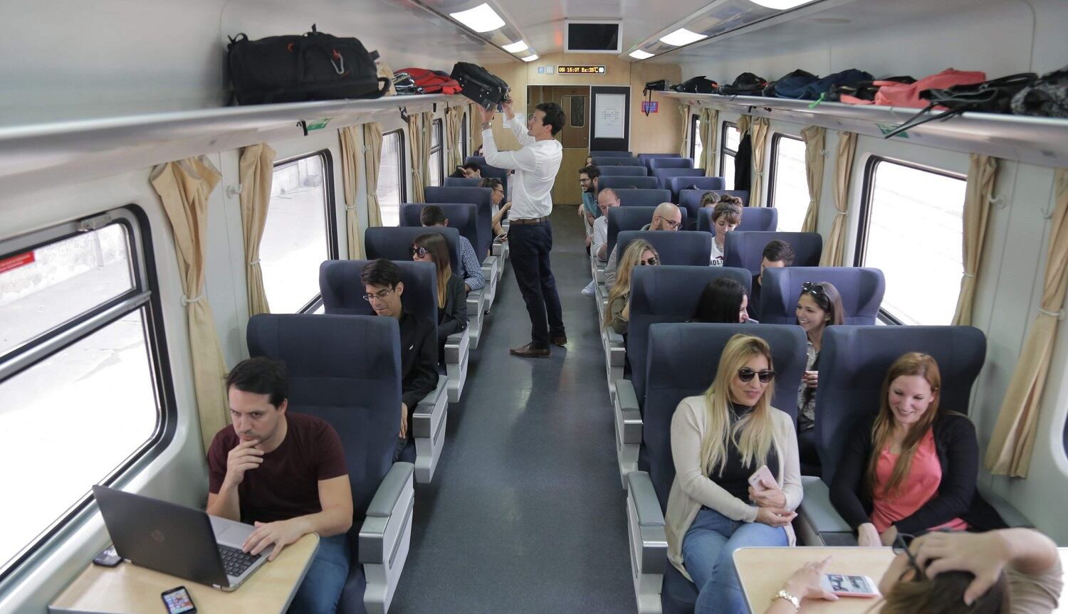 Una postal prepandemia del tren que va a la costa atlántica. / Gentileza