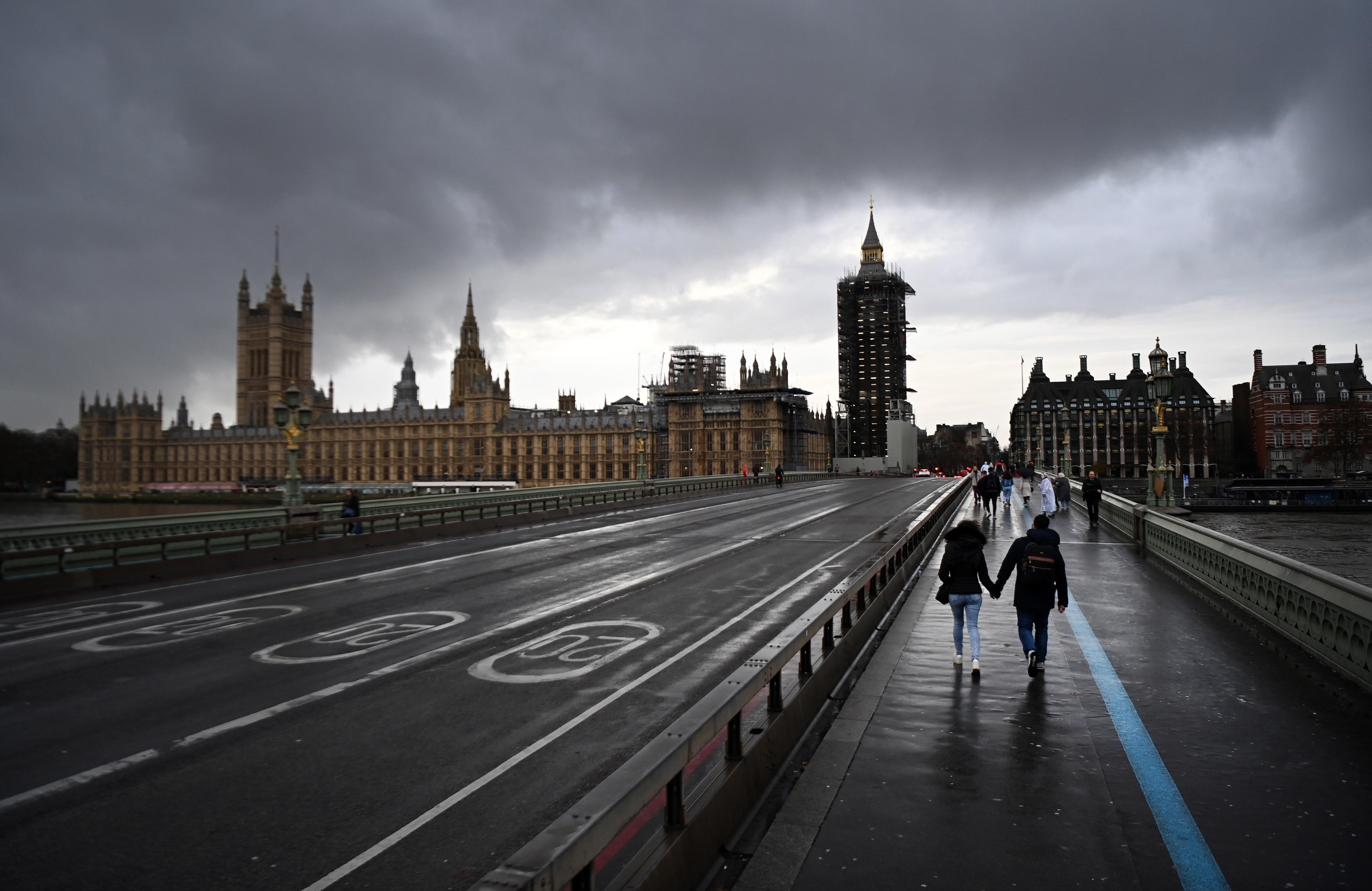 Más restricciones en Londres por el aumento de casos asociado a la nueva cepa del coronavirus - 