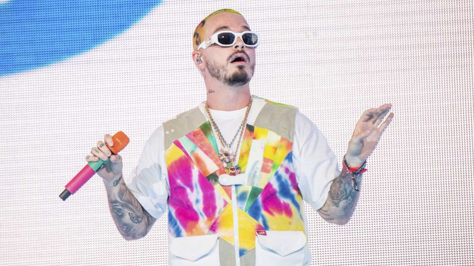 J Balvin habló mal de Shakira y los fans de la cantante no lo perdonaron. (web)