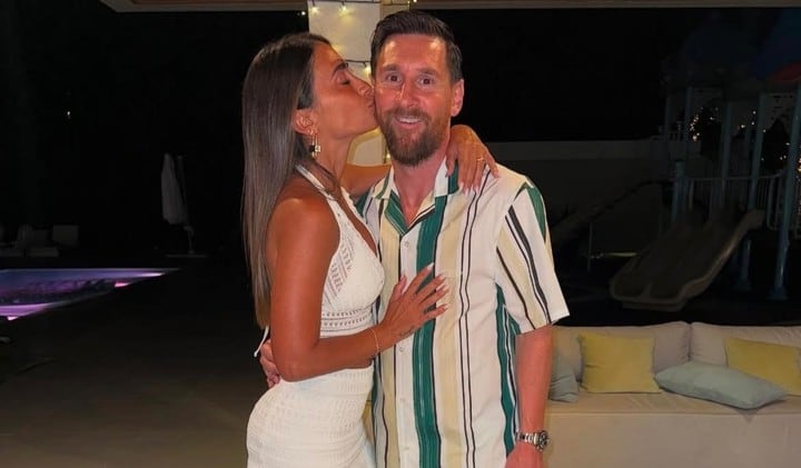 Así recibió Lionel Messi el 2025, junto a su pareja Antonela Roccuzzo