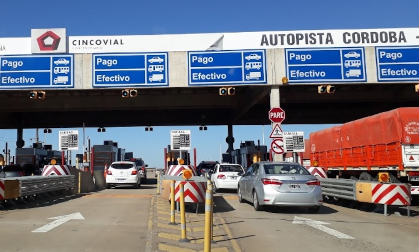 El peaje de la autopista Córdoba-Rosario. Web.