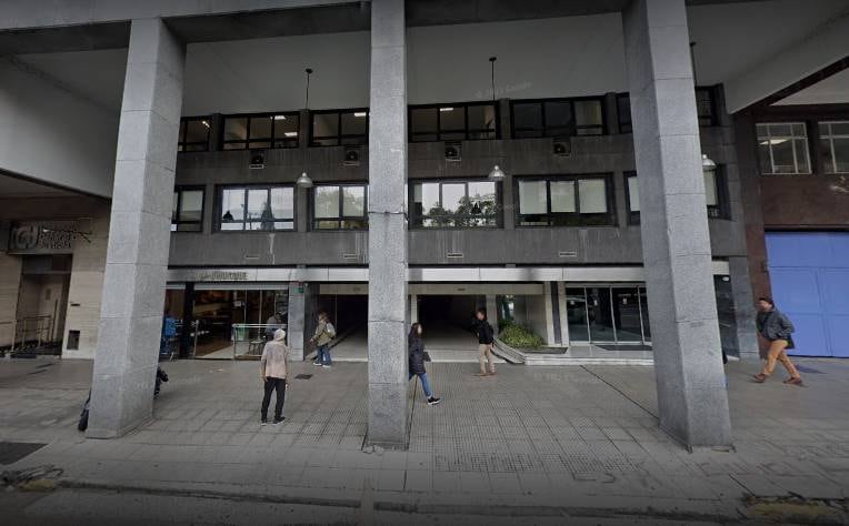 Ministerio de Mujeres, Géneros y Diversidad. El edificio de la calle Paseo Colón 275 fue evacuado. (Google Street View).