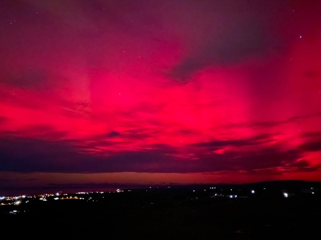 La tormenta solar provocó auroras sobre Ushuaia y las bases antárticas.