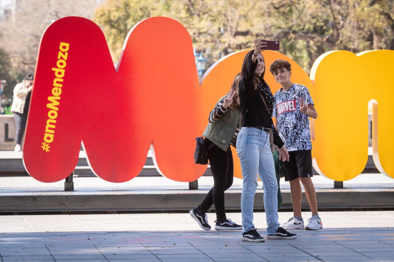 Turistas en la ciudad de Mendoza

 Foto: Ignacio Blanco / Los Andes 