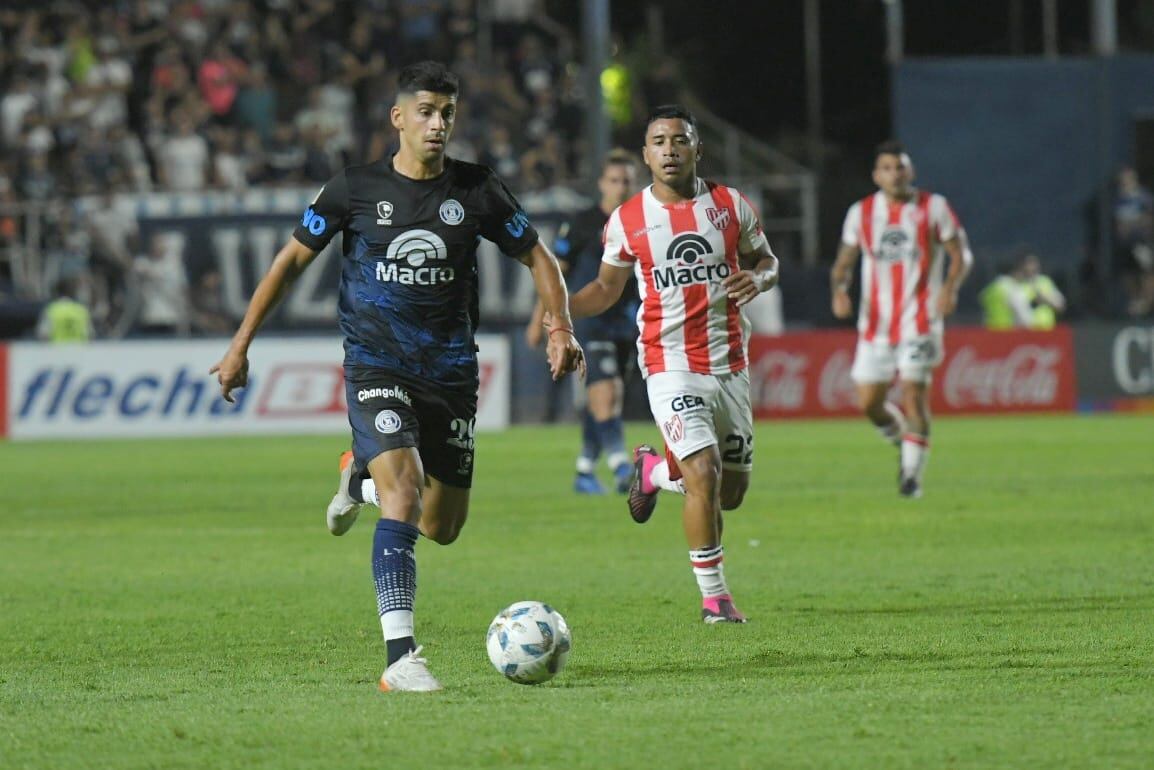 La Lepra recibe a Instituto de Córdoba por la quinta fecha de la Copa de la Liga Profesional. / Ignacio Blanco (Los Andes).