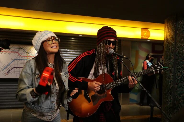 Susana y Yatra disfrazados. Foto Ramiro Souto.