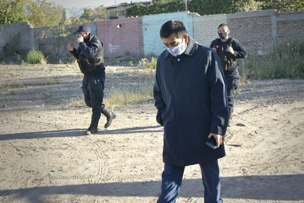 El fiscal Torres se encuentra supervisando los trabajos de búsqueda de Abigaíl. Orlando Pelichotti/ Los Andes