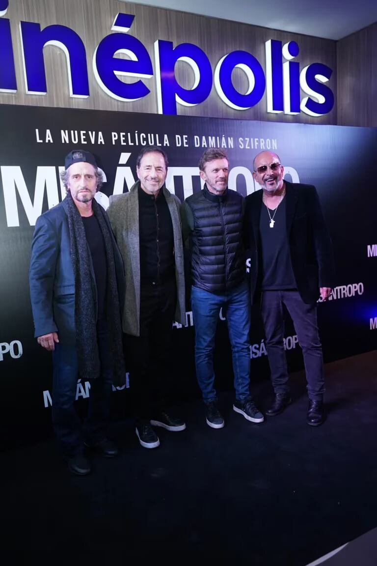 Los Simuladores se reencontraron en un avant premiere