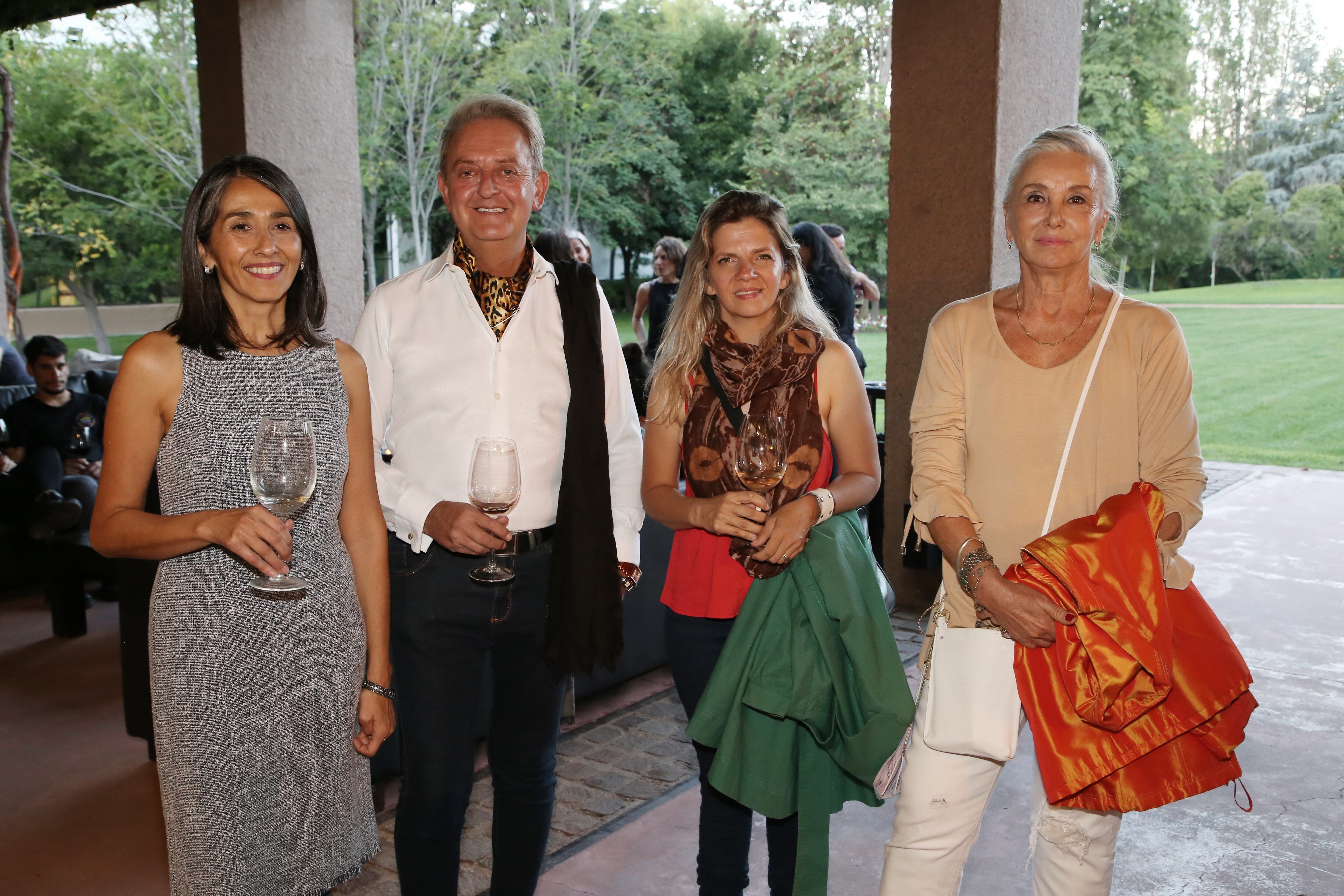 Mónica Caamaño, Edgar Mallmann, Victoria Ferreira y Graciela Salim