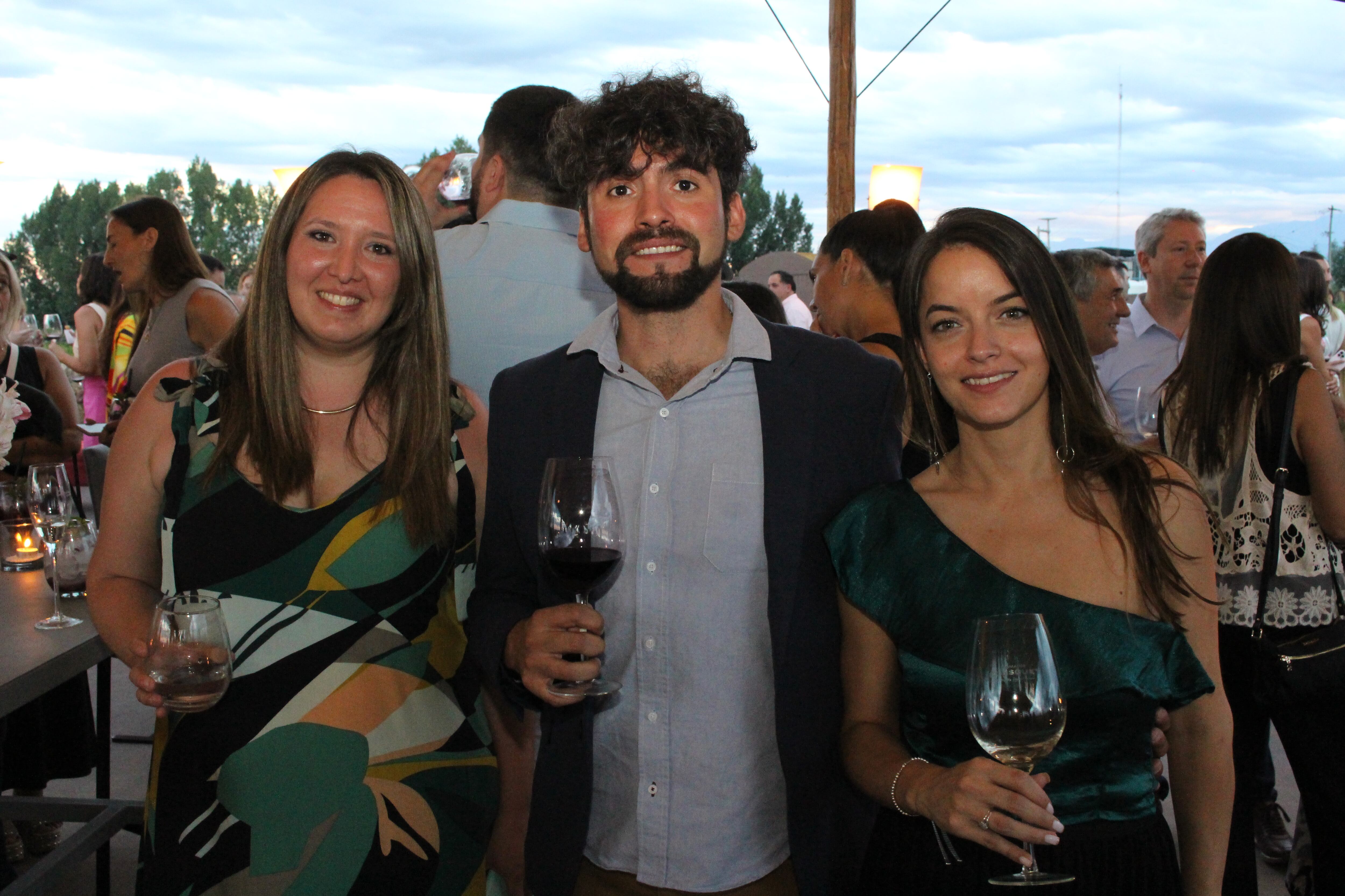 Marianela Novello, Franco Rastias y Ana Laura Muñoz.