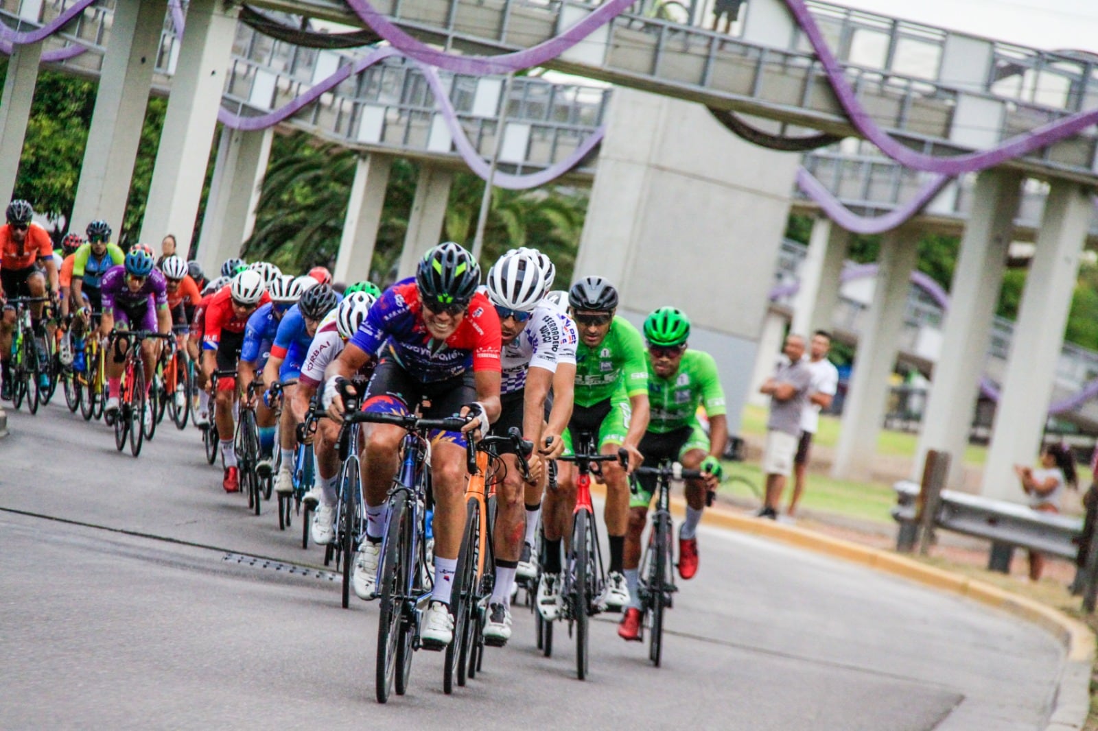 47° Vuelta de Mendoza. / Gentileza: Luis Rojo Mallea.