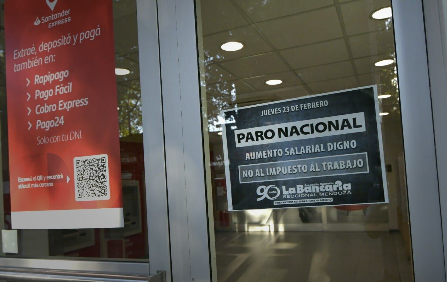 Paro bancario en Mendoza (Orlando Pelichotti / Los Andes)