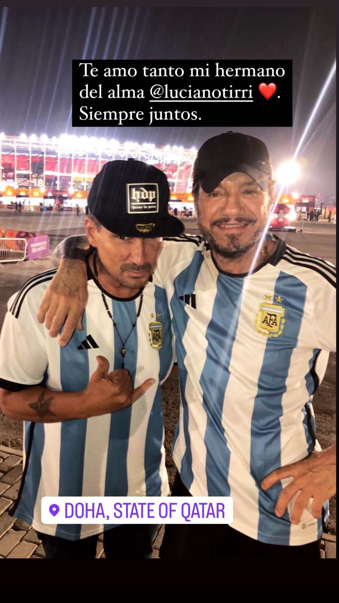 Marcelo Tinelli junto a su primo Luciano en Qatar