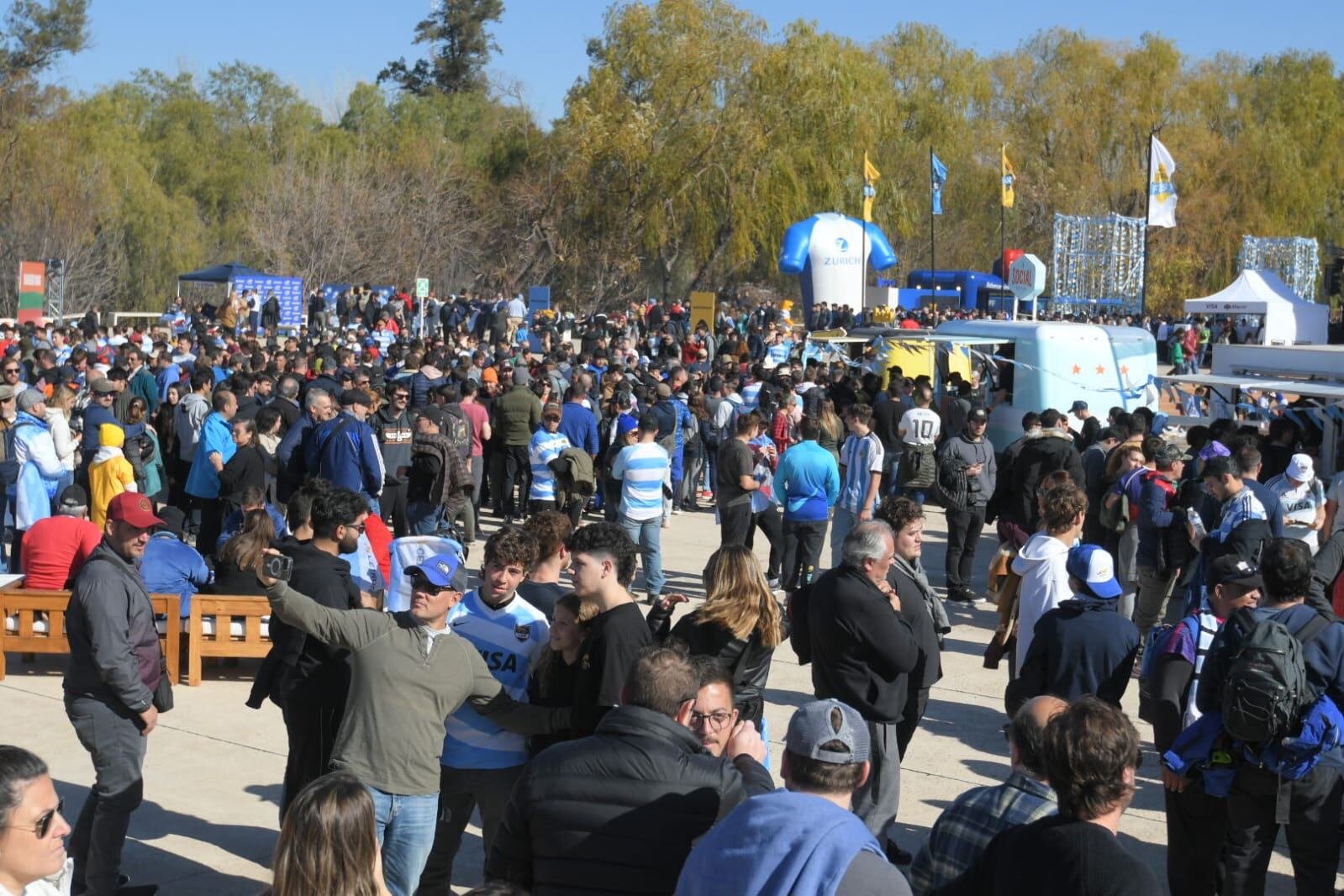 La Selección Argentina de rugby enfrenta por primera vez en nuestra provincia a Nueva Zelanda, en el inicio del Rugby Championship.