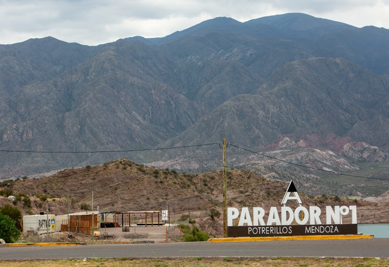 El Parador N° 1 de la Costa Sur del dique Potrerillos. Foto: Los Andes