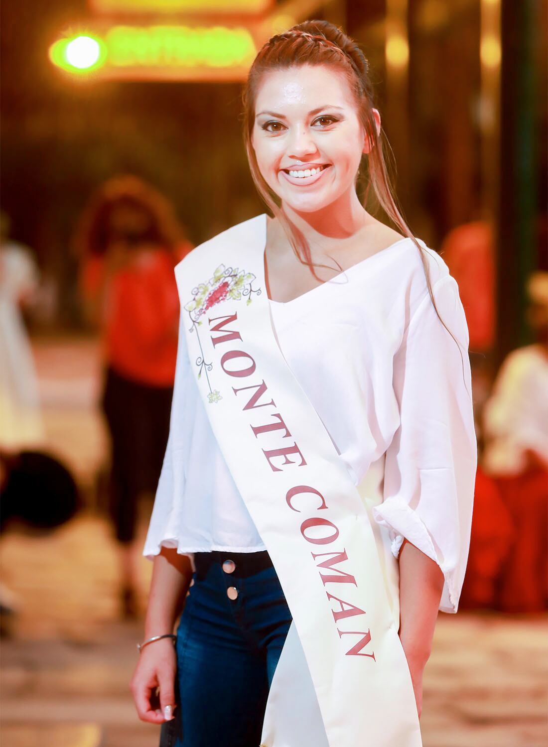 Candidatas a representantes de la vendimia por San Rafael
MONTE COMAN
MIRTA VICTORIA ARAYA