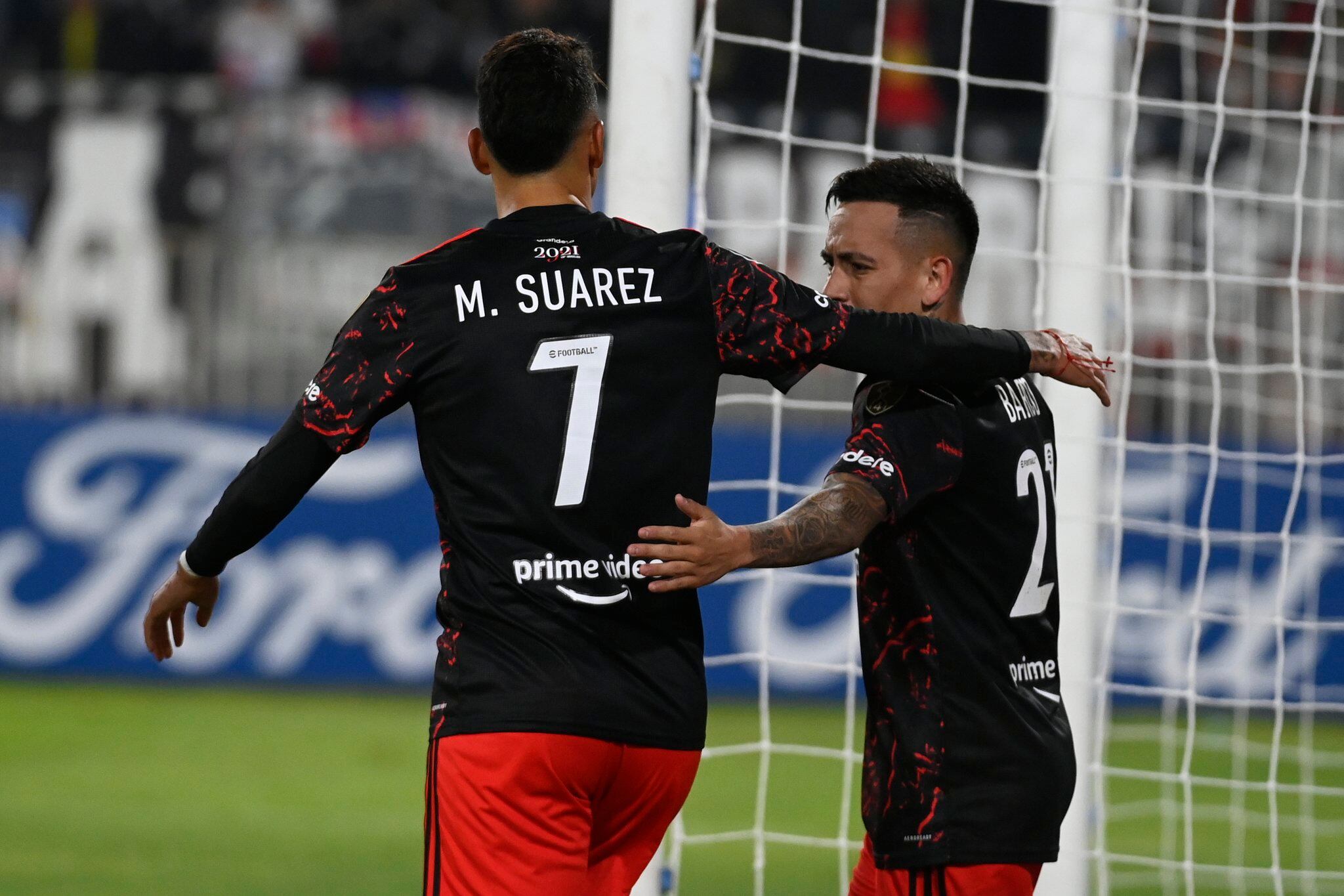 Matías Suárez y Esequiel Barco, los autores de los goles de River en Chile. 