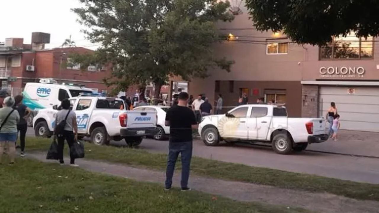 El hecho ocurrió en el edificio donde tenían las oficinas los hermanos. Foto: Diario Norte.