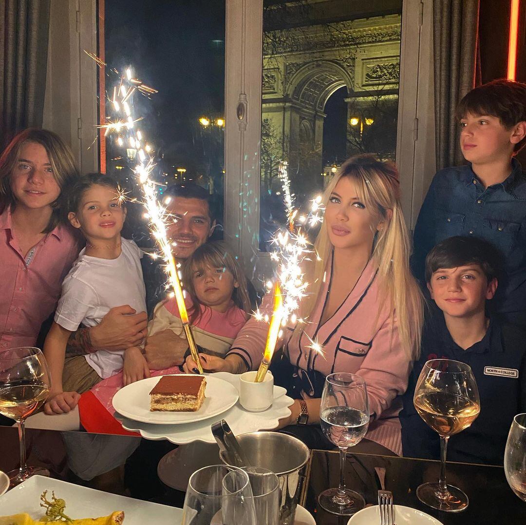 Wanda Nara festejó su cumpleaños en una cena familiar e íntima