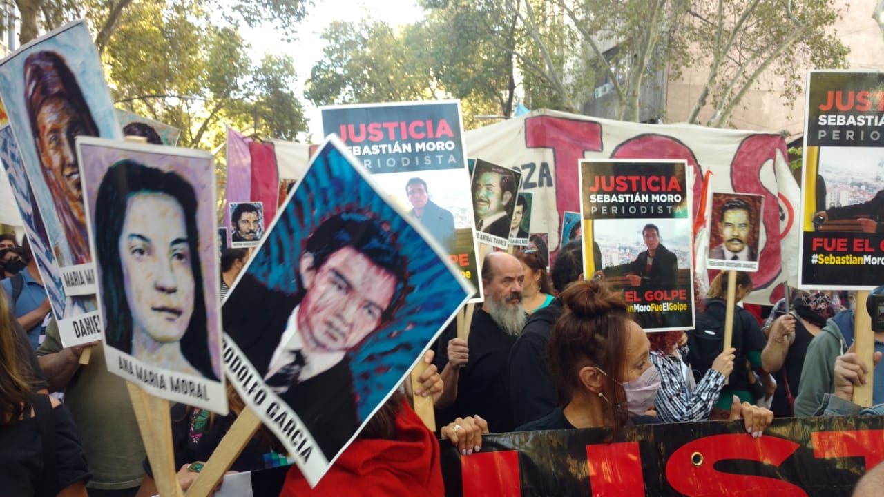 En Menodza miles dfe personas marcharon en conmemoración del último golpe de Estado cívico militar. José Gutiérrez/Los Andes.