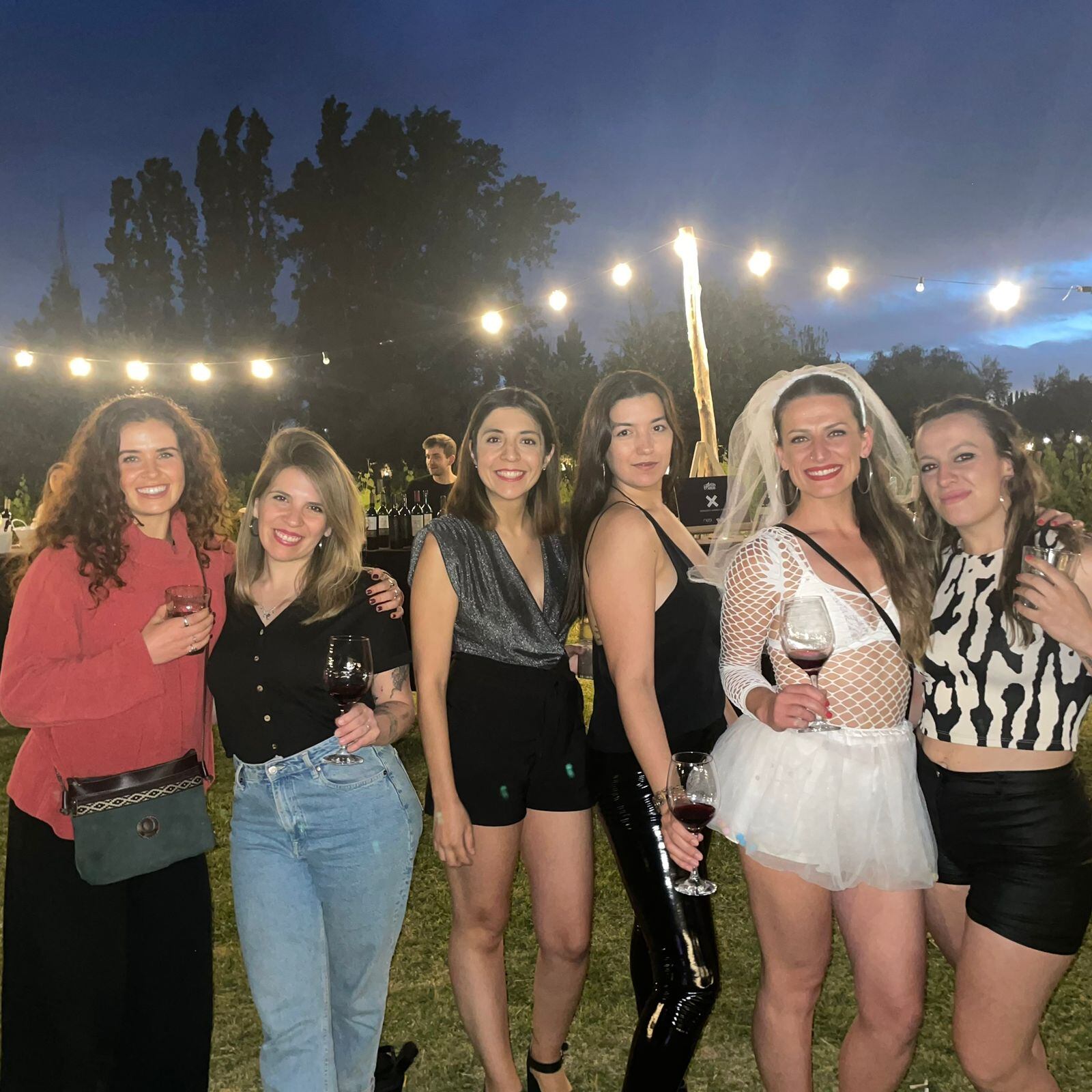 Maca Carrigan, Barbara Gómez, Magali Oviedo, Martina Romano, Ana Mattioni y Sol Mattioni. 